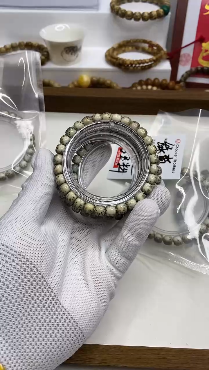 星月菩提手串109  s级绿背河豚8*7mm