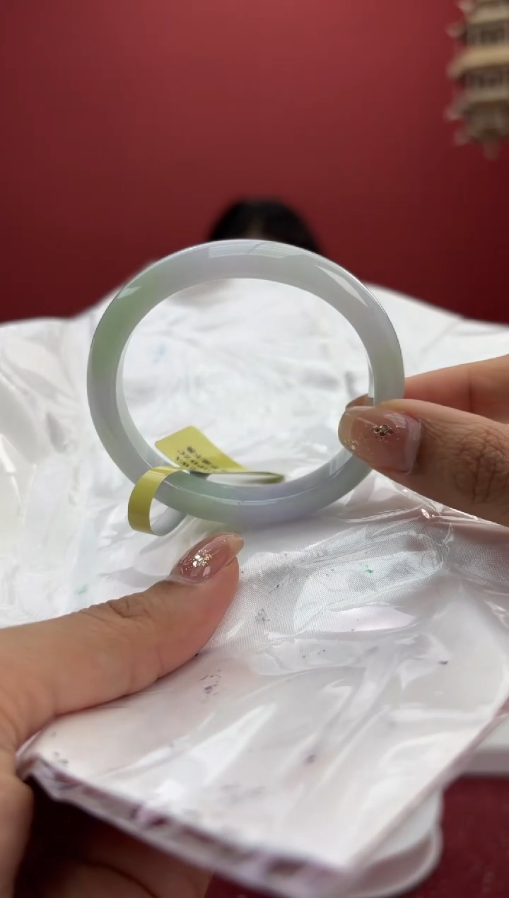 【闪购商品】翡翠手镯（贵妃镯）未镶嵌8手镯