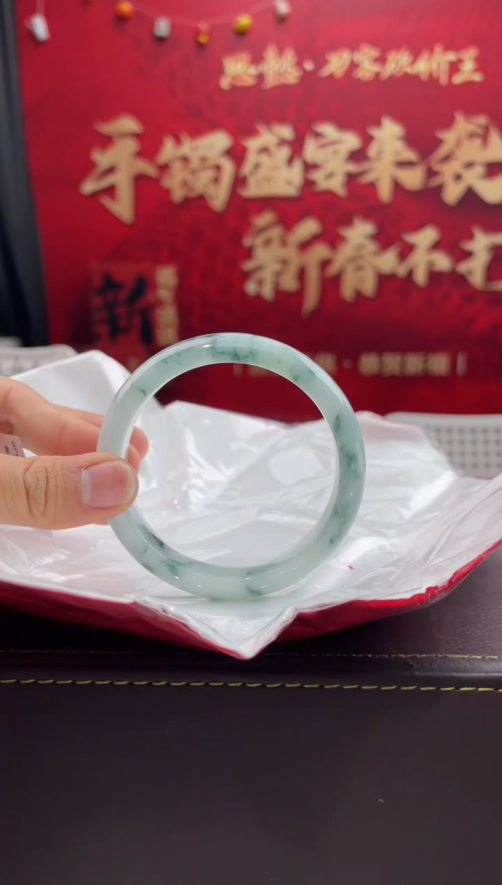 【闪购商品】翡翠手镯未镶嵌8翡翠手镯