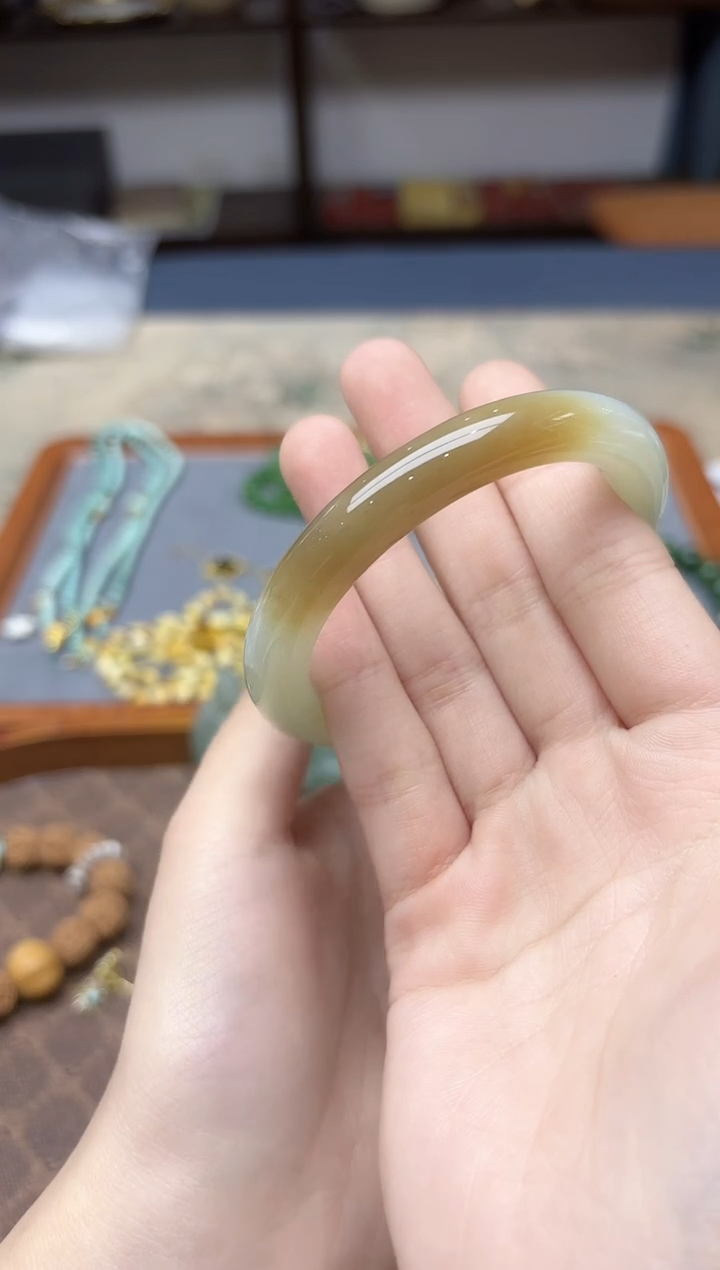 未镶嵌手镯和田玉和田玉手镯53#XE00192