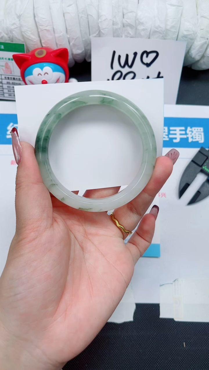 【闪购商品】石英质玉手镯未镶嵌109