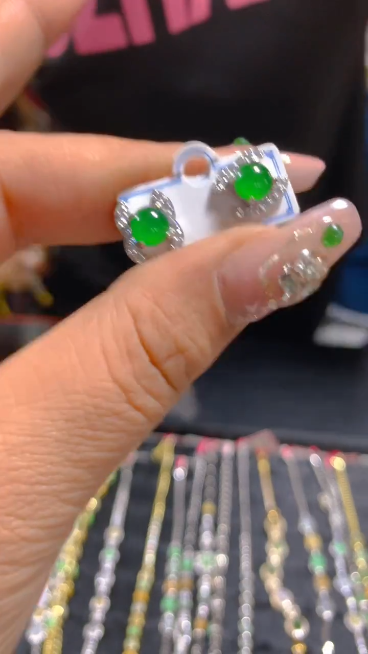 【闪购商品】翡翠耳饰未镶嵌0296361906多样性发其一