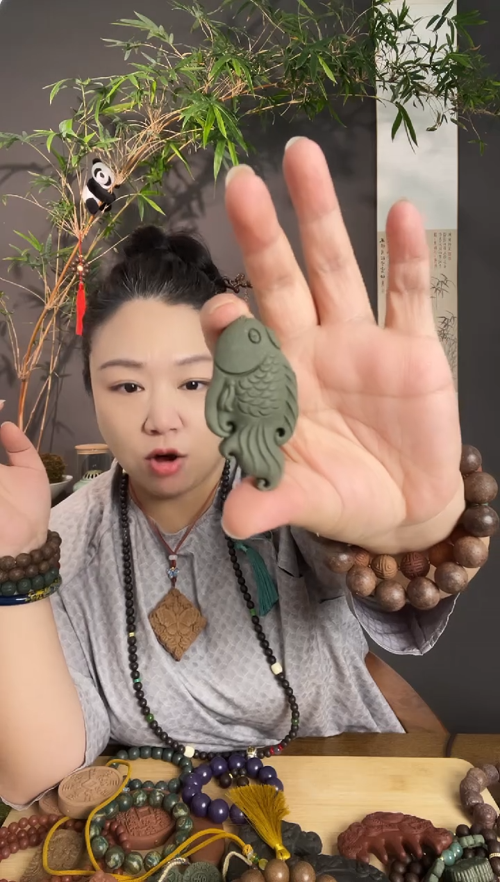 泥塑青瑶露小金鱼牌子