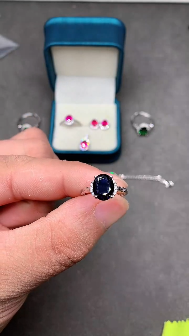 【闪购商品】蓝宝石戒指银S925镶嵌·······