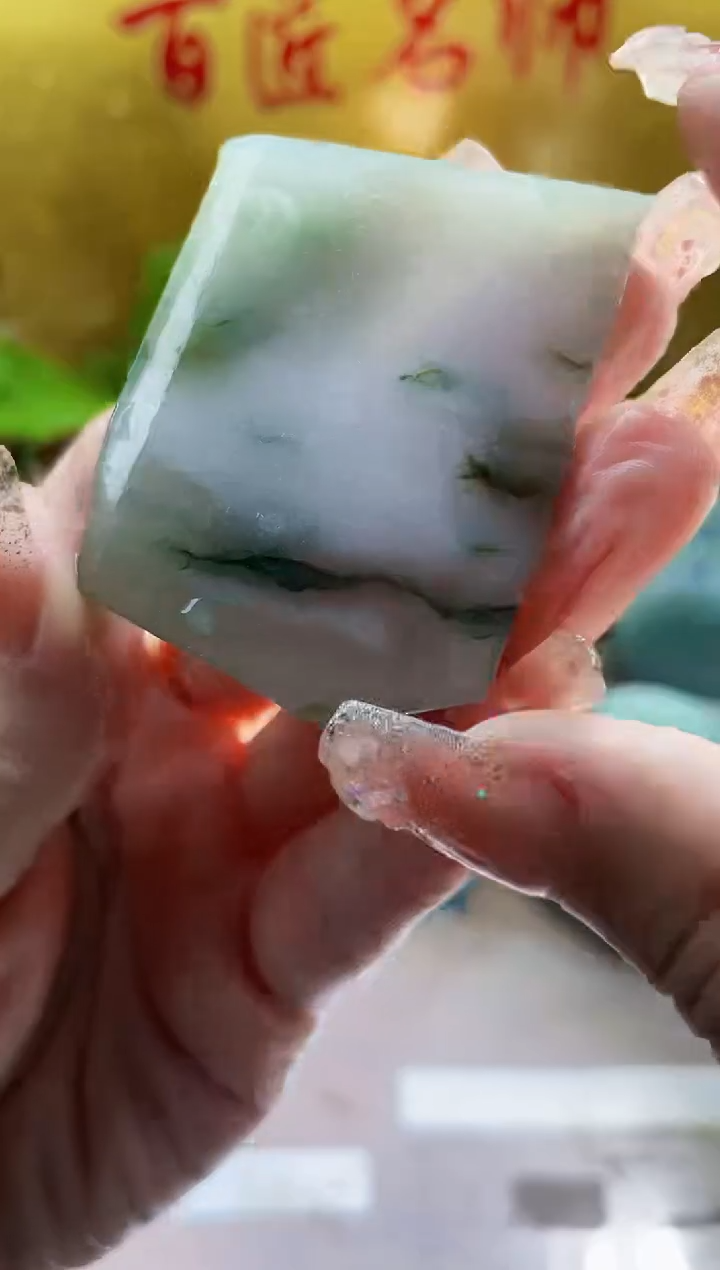 翡翠挂件未镶嵌小梦100