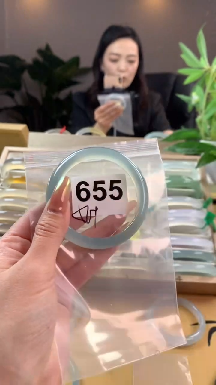 【闪购商品】玛瑙/玉髓手镯未镶嵌655