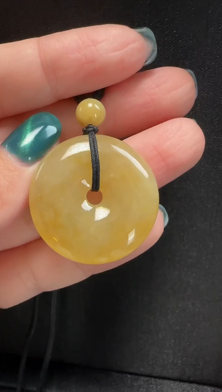 【闪购商品】翡翠颈饰未镶嵌2052平安扣