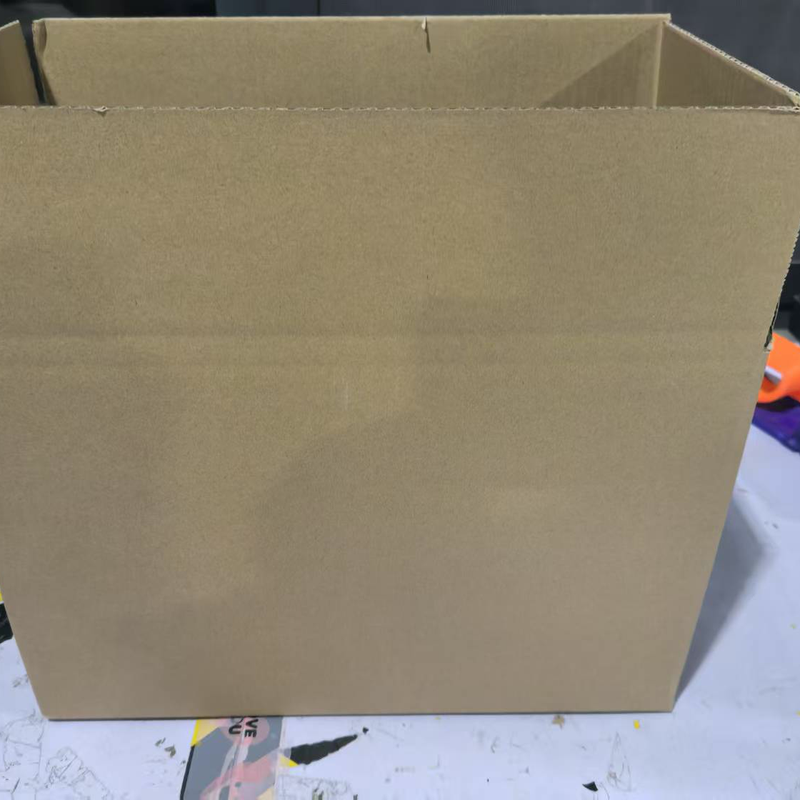 百货 83  新款纸箱打包盒  太阳能户外的