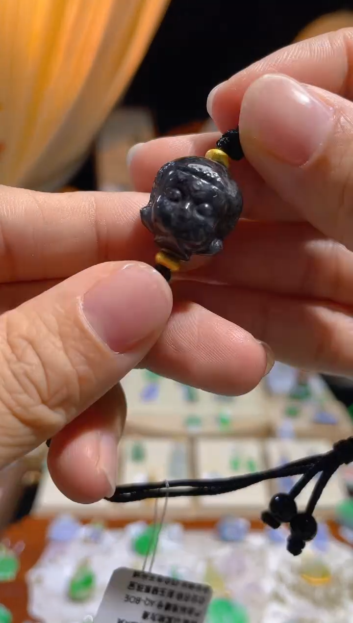 【闪购商品】翡翠颈饰未镶嵌假一赔三