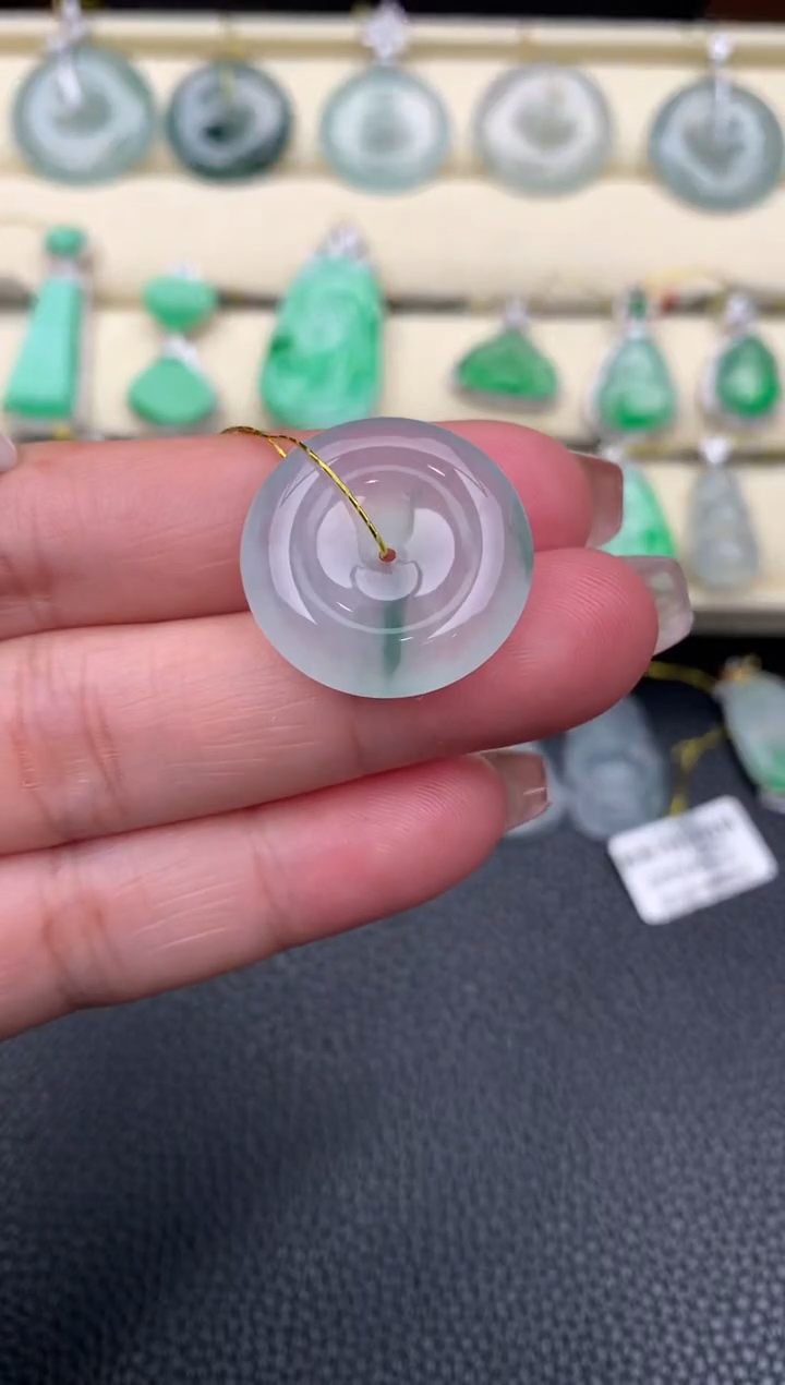 【闪购商品】翡翠颈饰未镶嵌D511