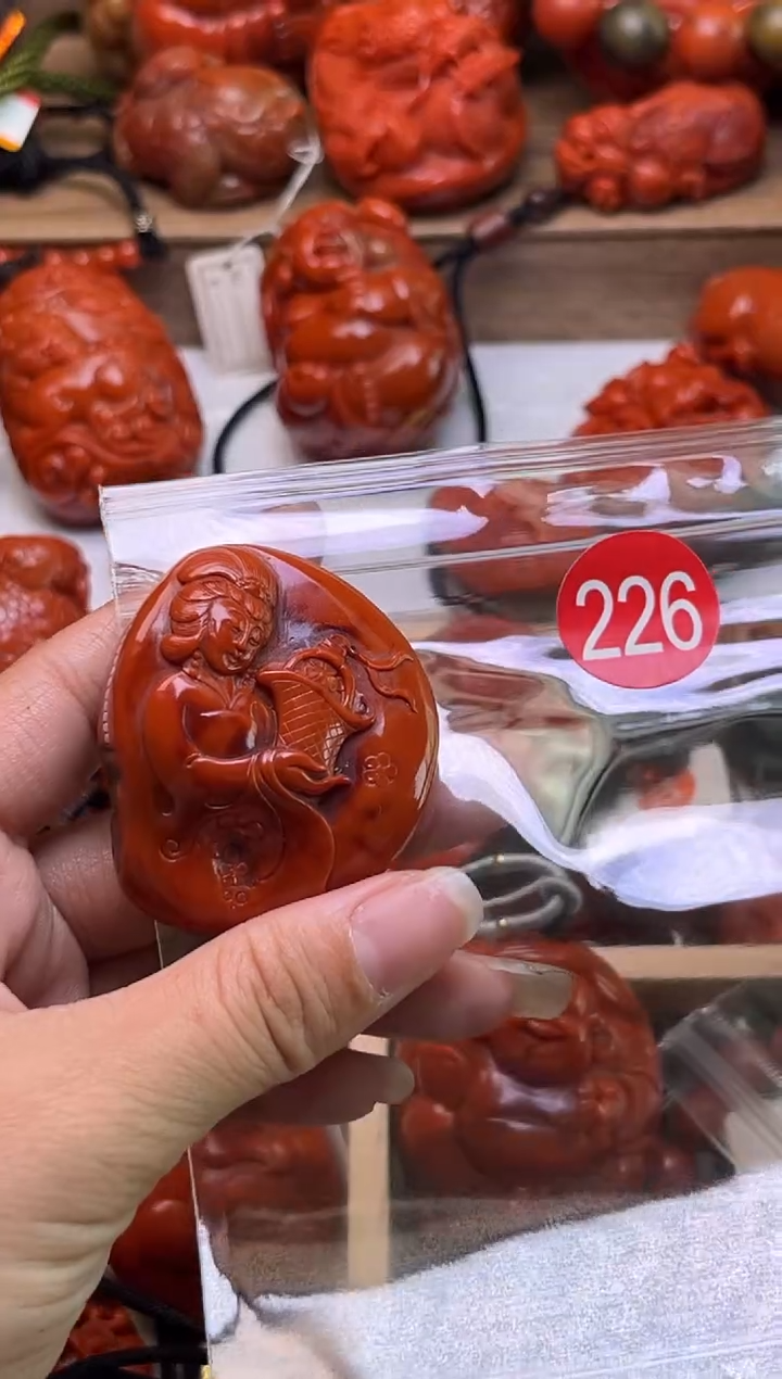 【闪购商品】南红玛瑙珠宝奇石未镶嵌226