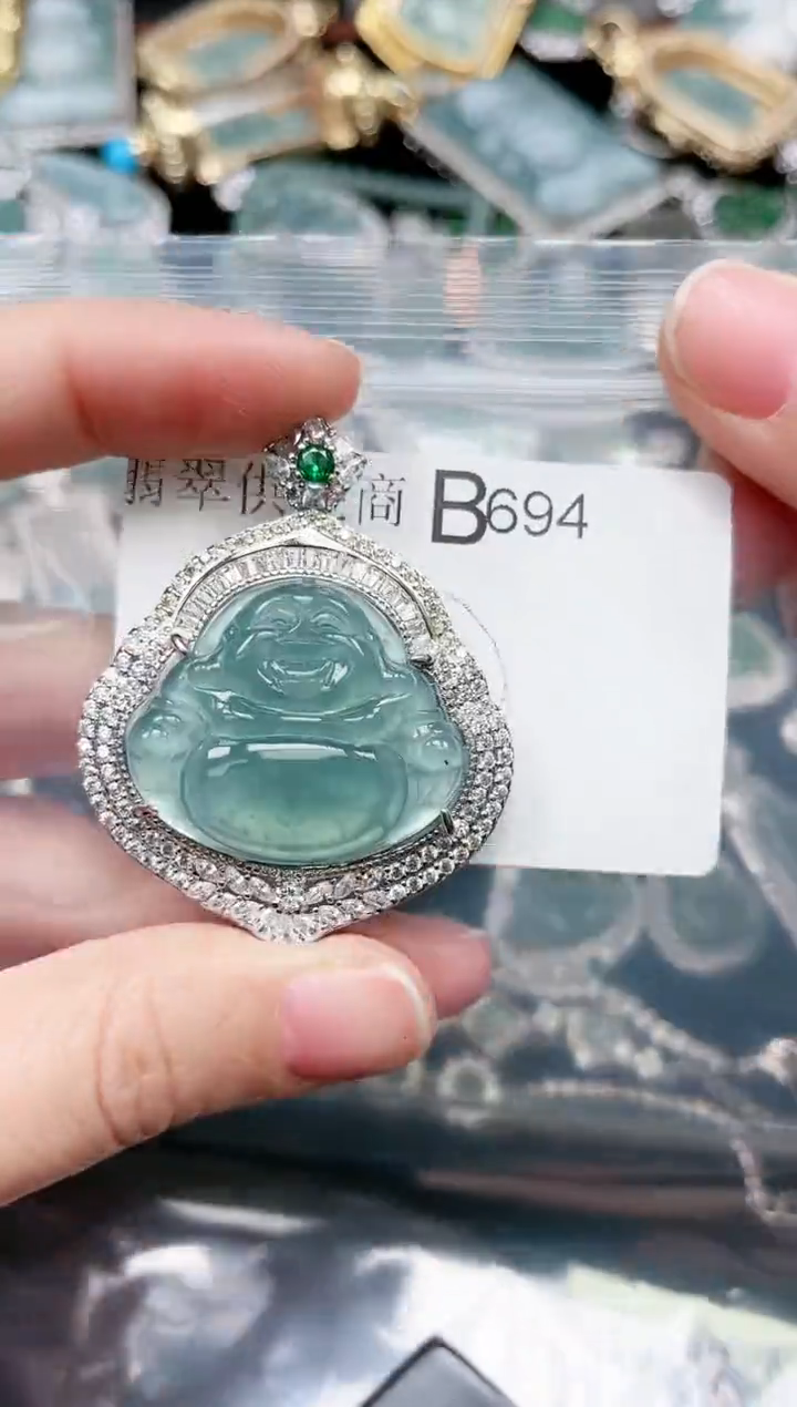 【闪购商品】翡翠颈饰未镶嵌594赠皮绳