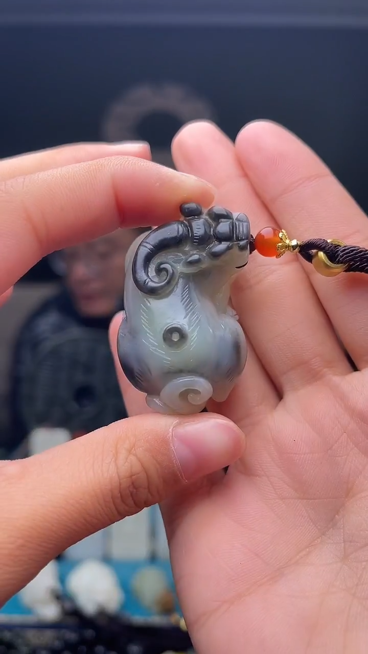 未镶嵌和田玉挂件1