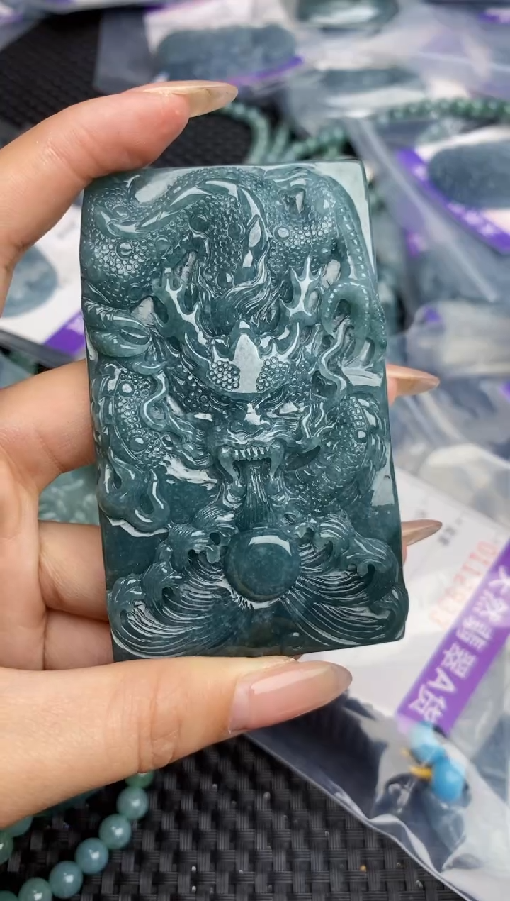 【闪购商品】翡翠颈饰未镶嵌1111111111