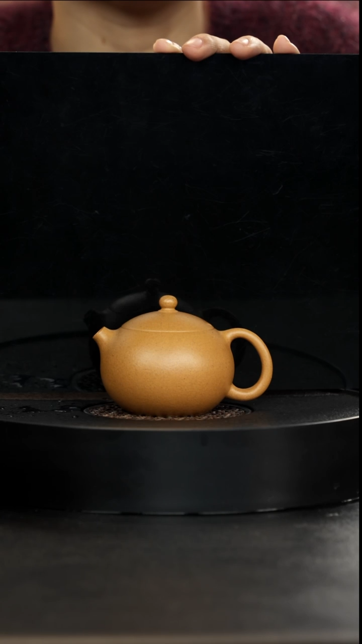 茶壶段泥精挑明清老宕口黄金段西施150cc