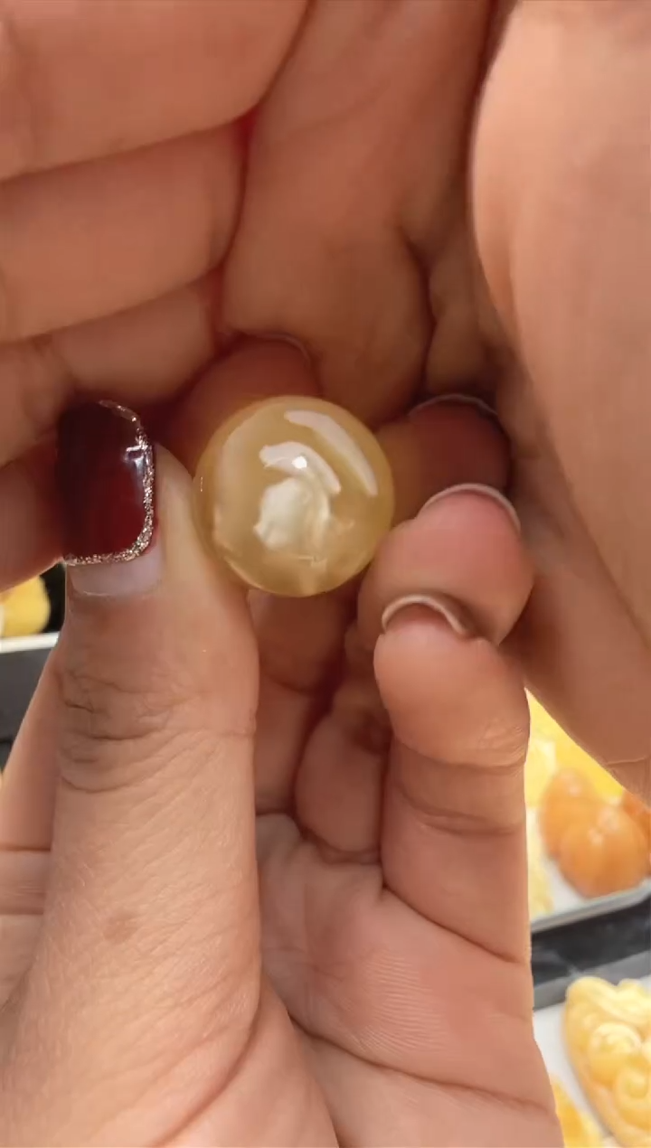 【闪购商品】琥珀裸石未镶嵌珠子