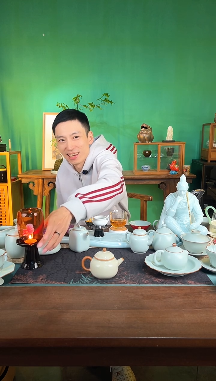 智**技工厂自产自销，汝窑壶一把