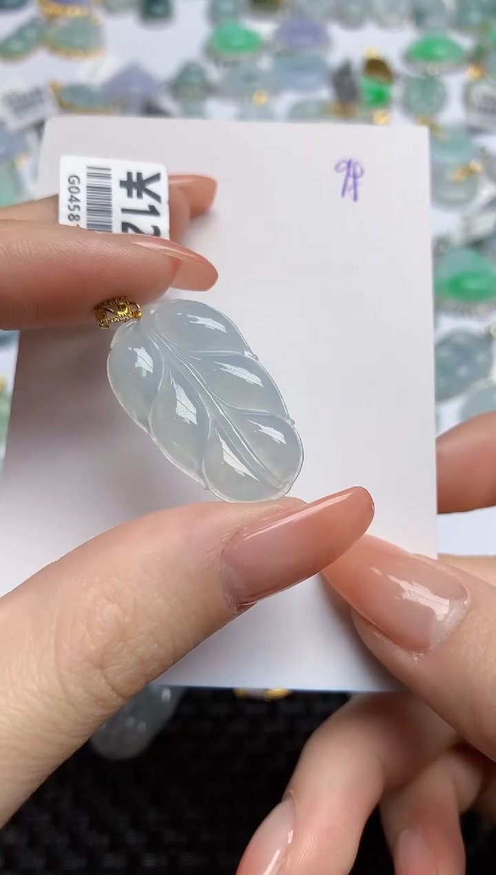 【闪购商品】翡翠颈饰18K金镶嵌天然翡翠A货