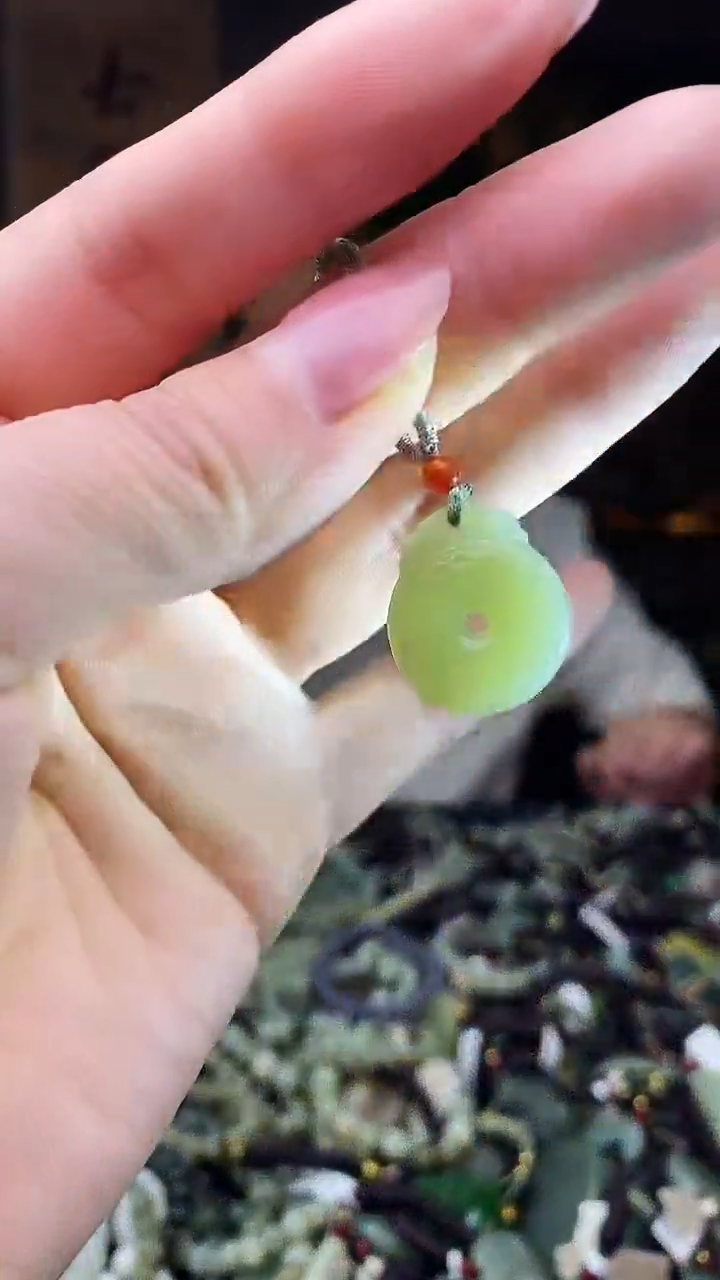 颈饰未镶嵌和田玉多样性发货，拍一发一