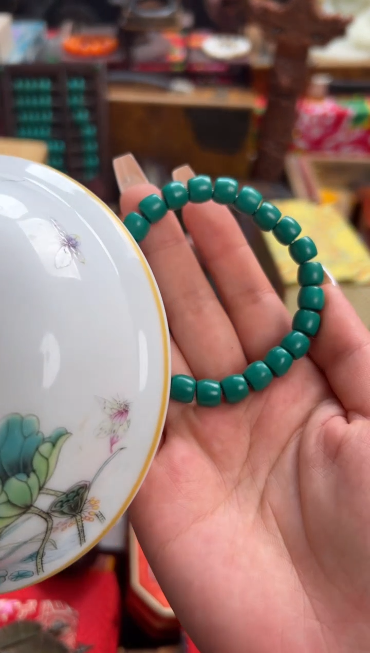 瓷片--------瓷--------小松松
