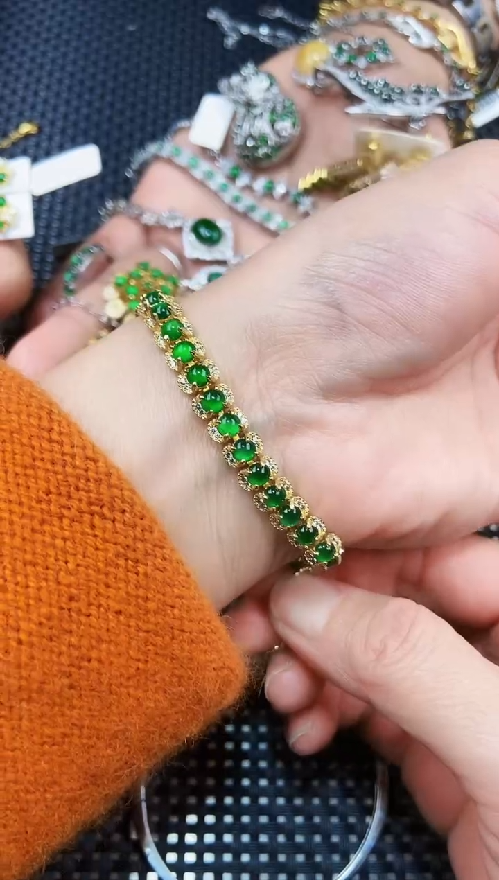 【闪购商品】翡翠手镯未镶嵌1111111111