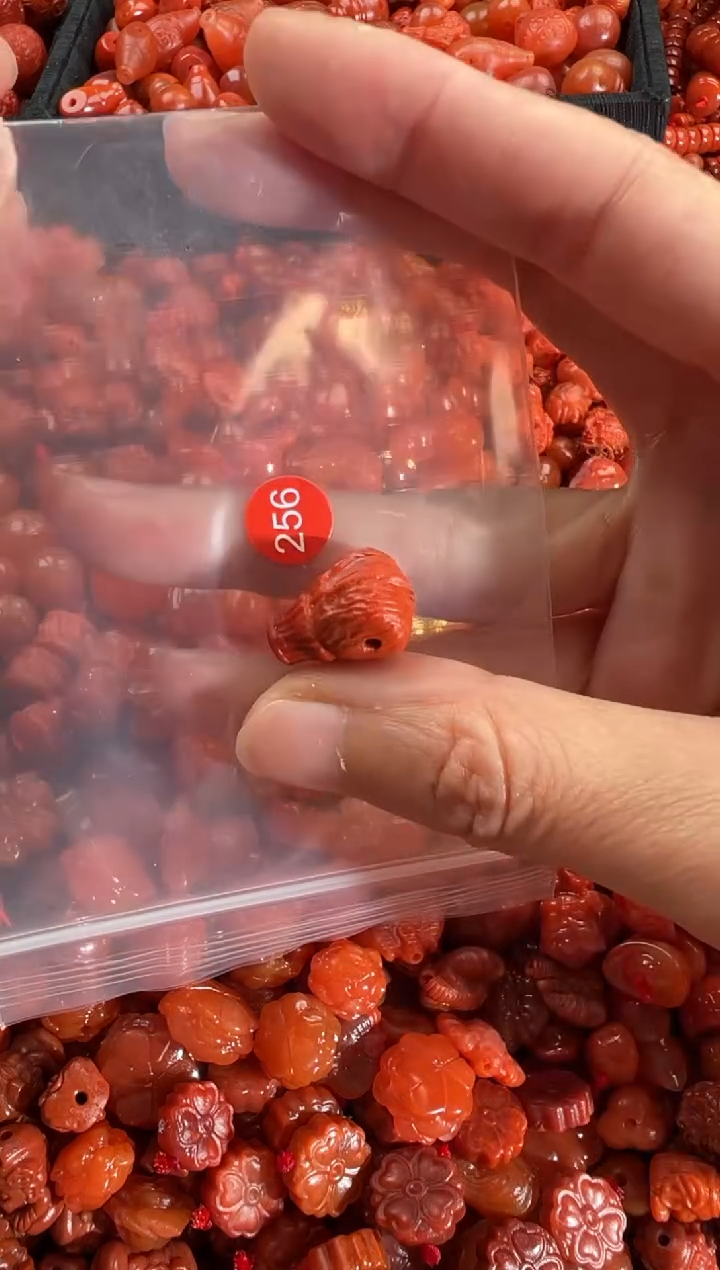 【闪购商品】南红玛瑙颈饰未镶嵌2