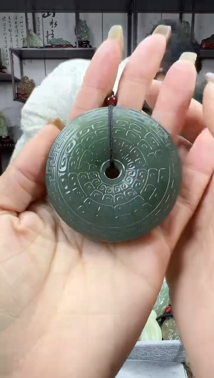 未镶嵌和田玉把件1