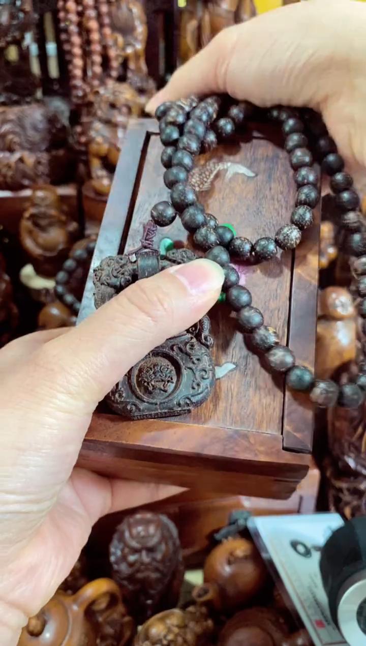 【闪购商品】木中之王漂亮的CXHNJXC吊坠