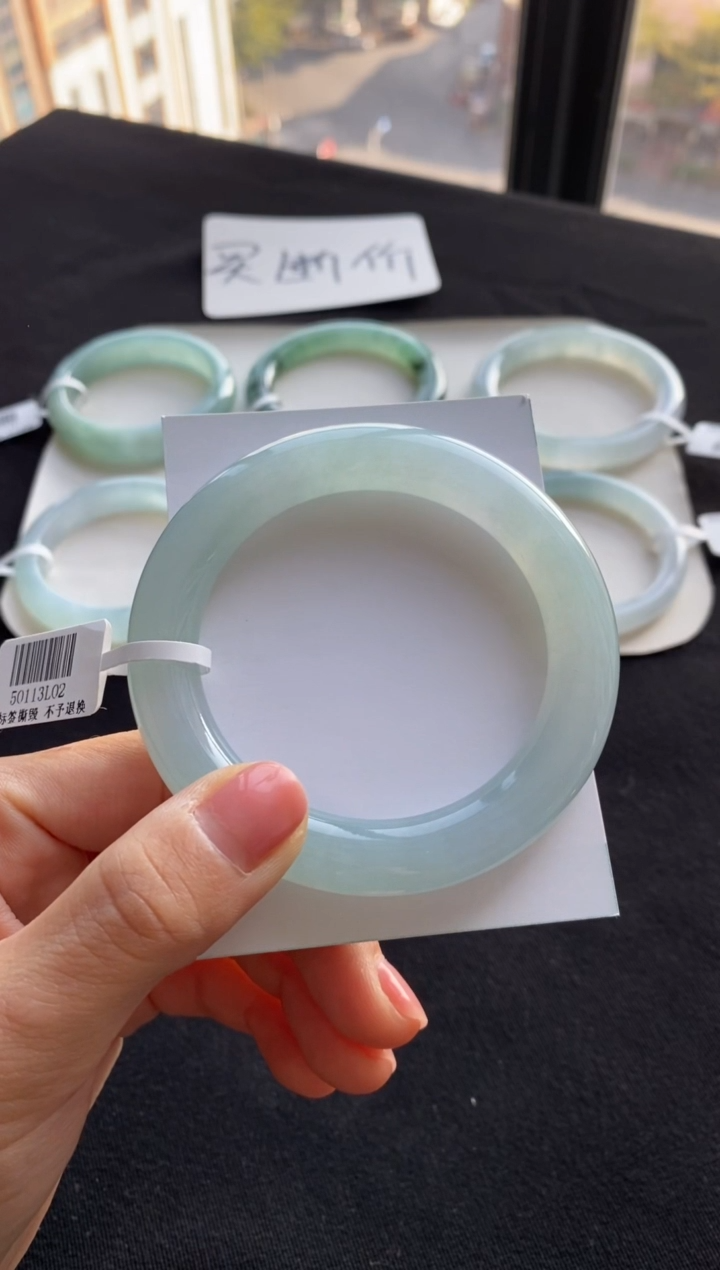 【闪购商品】翡翠手镯（圆镯）未镶嵌55圆条--不退不换