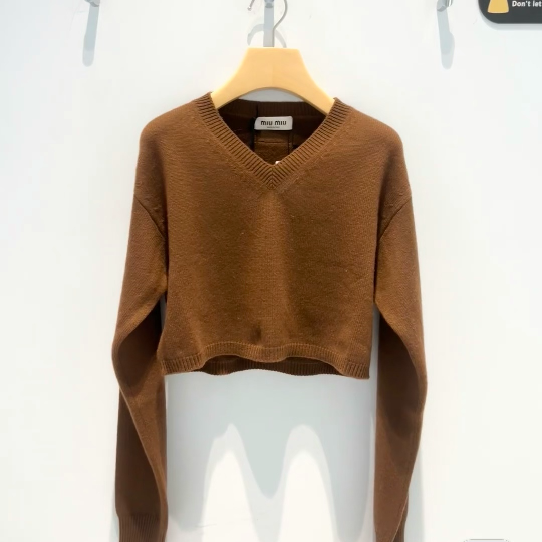 99新 MIU MIU/缪缪 有奢友得严选丨棕色短款毛衣00438