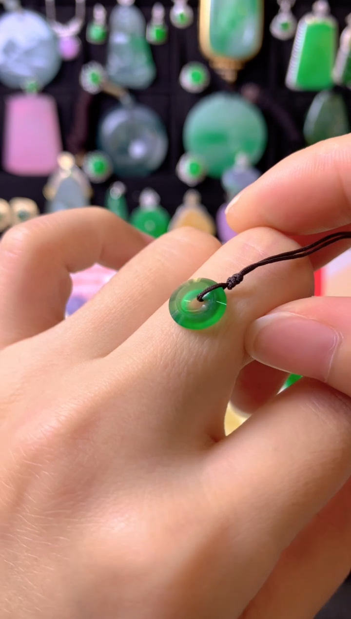 定制翡翠未镶嵌1裸玉（客户意向镶嵌）