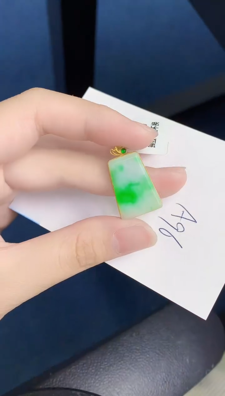 【闪购商品】翡翠颈饰18K金镶嵌000000000