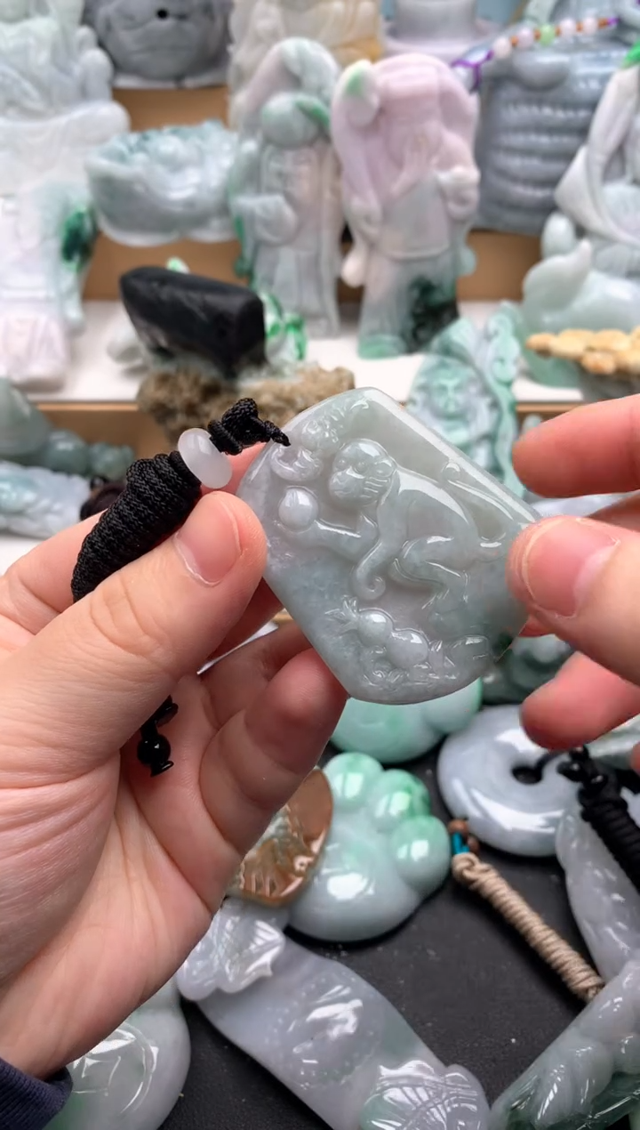 吊坠(不含链)未镶嵌翡翠1