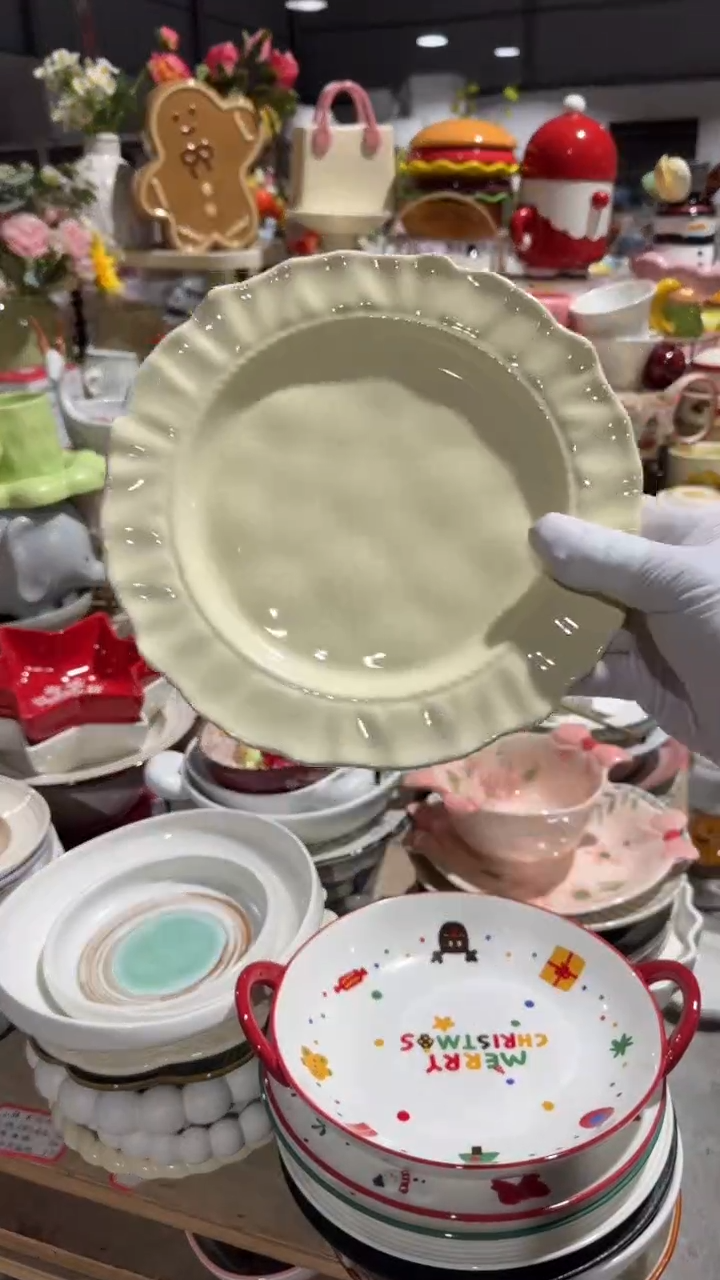 陶瓷8英寸奶油赫本盘微瑕 凑满20元包邮