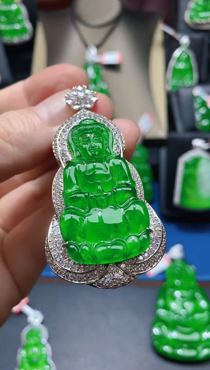 【闪购商品】翡翠颈饰未镶嵌天然A货翡翠v63