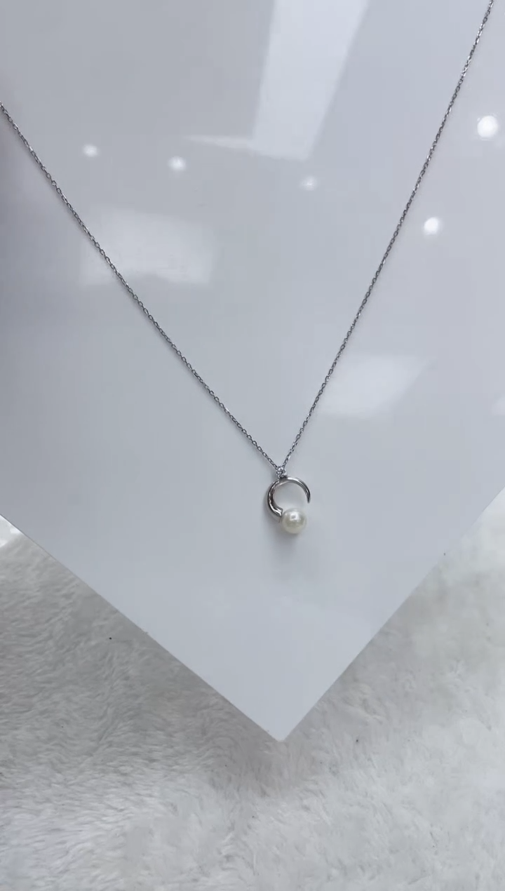 【闪购商品】海水珍珠颈饰银S925镶嵌海水珍珠项链