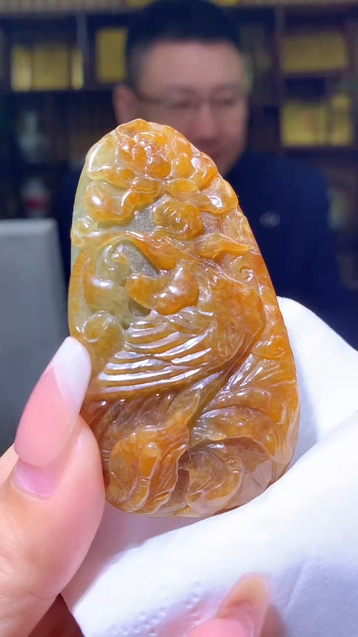 【闪购商品】定制翡翠未镶嵌1071xx-毛货挂件38