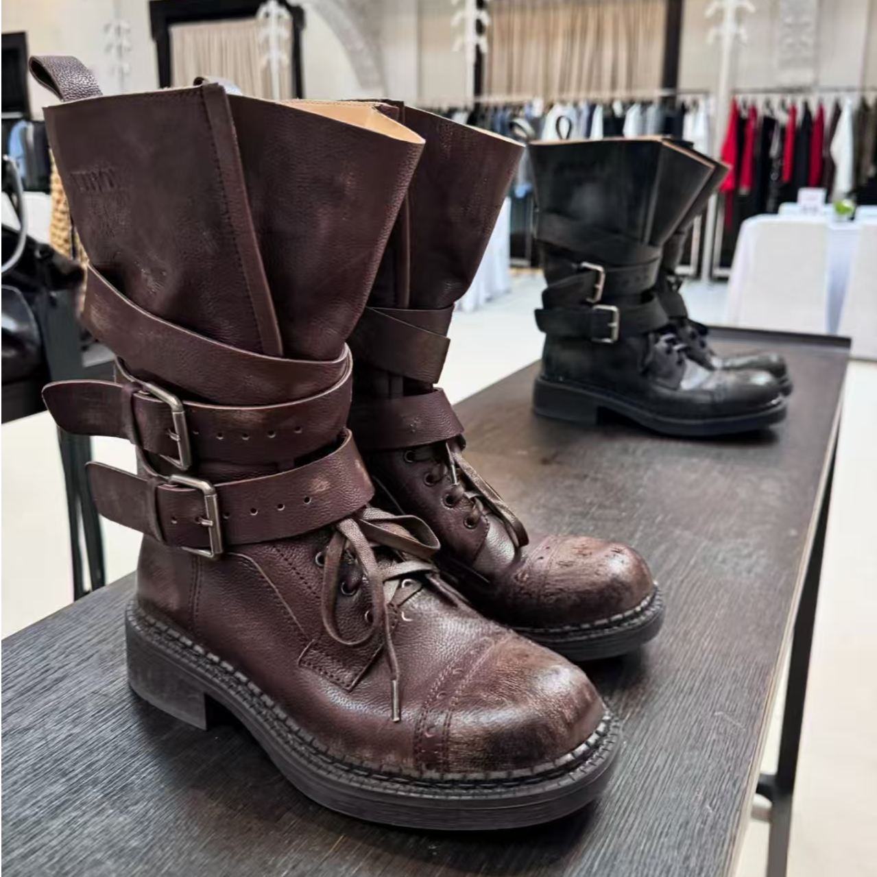 ET 25SS春夏新款牛皮扣袢机车短靴女款鞋