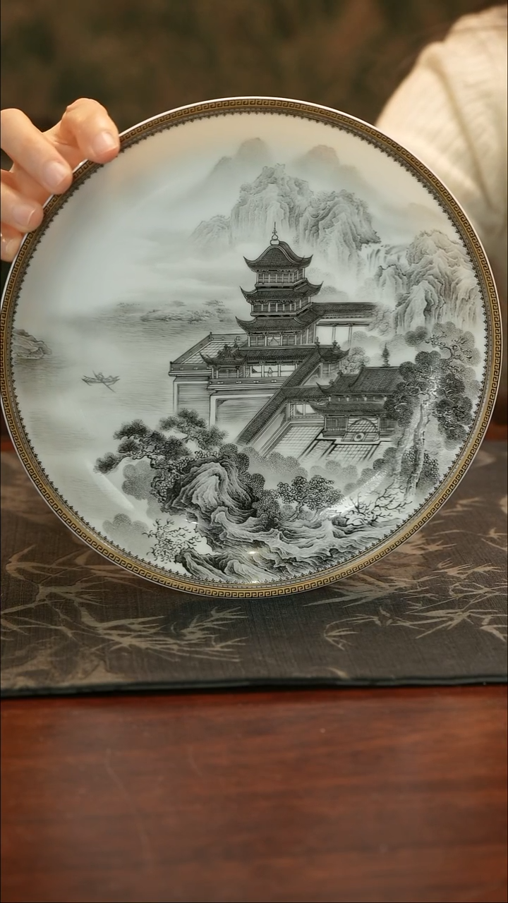 清*园手绘墨彩岳阳楼壶承