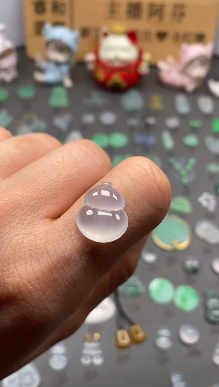 【闪购商品】翡翠颈饰未镶嵌冰葫芦/芬