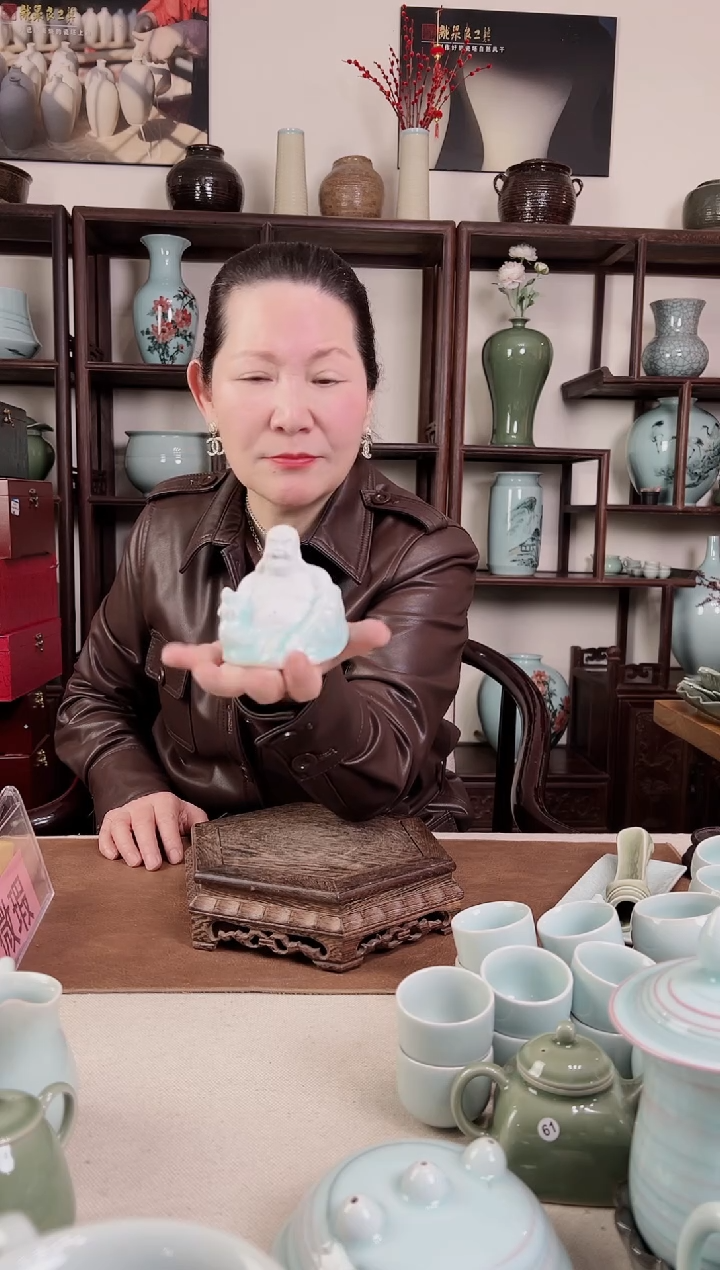 【闪购商品】杯龙泉青瓷 佛摆件