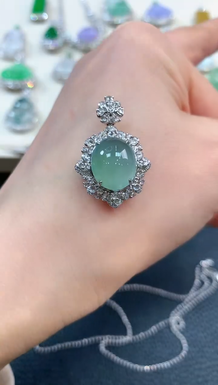 【闪购商品】翡翠吊坠(不含链)18K金镶嵌b107