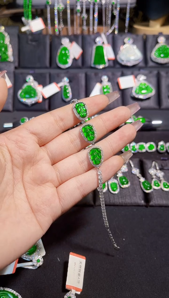 【闪购商品】翡翠手链银S925镶嵌叶子手链