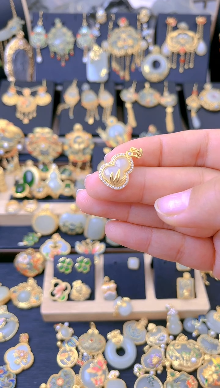 【闪购商品】和田玉吊坠银S925镀金镶嵌竹节葫芦吊坠