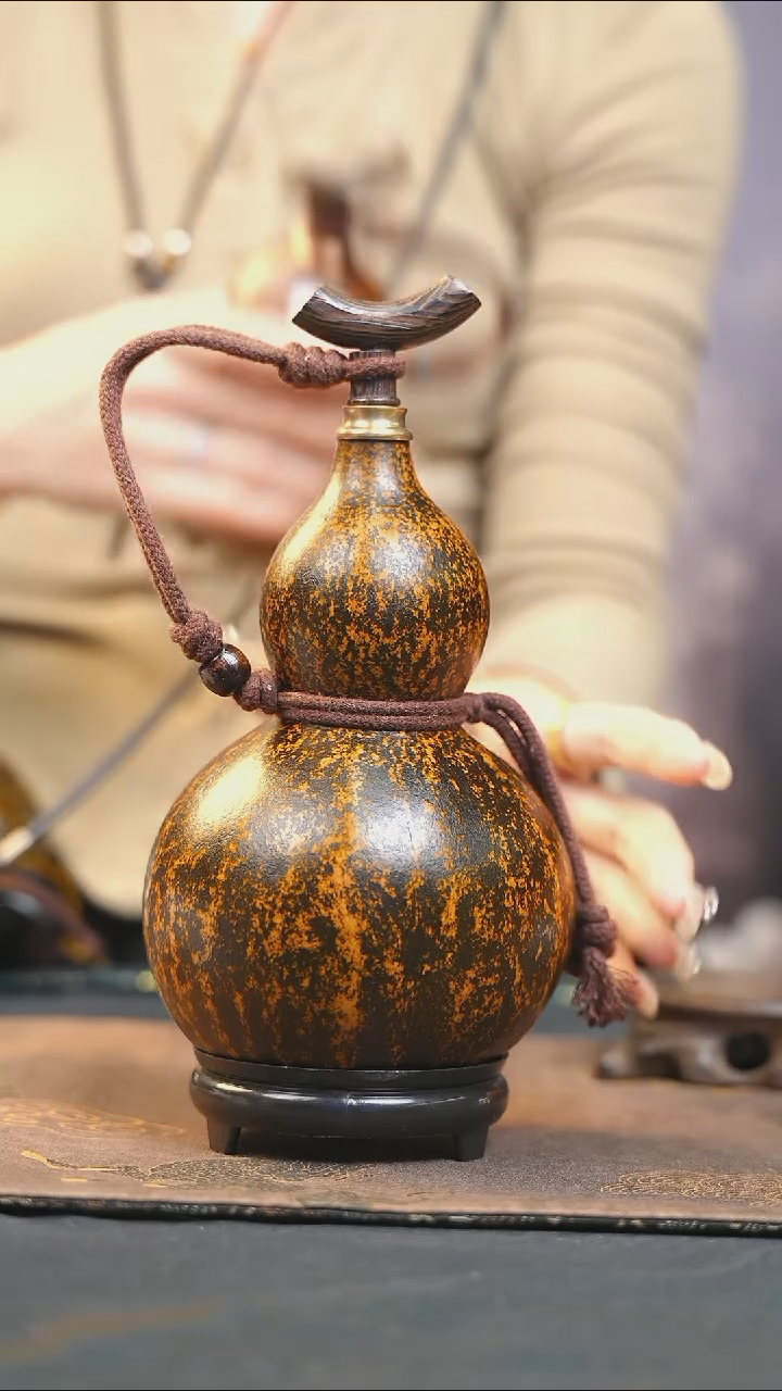 【闪购商品】XC243大漆酒葫芦不包手串及旋转底座