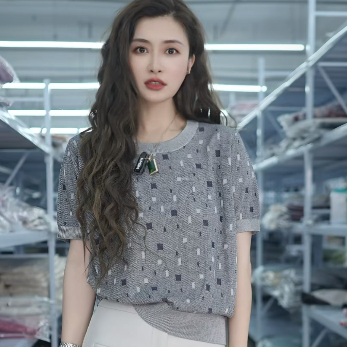 【晴晴精选】2025新款时尚百搭格子提花气质减龄针织衫A300#