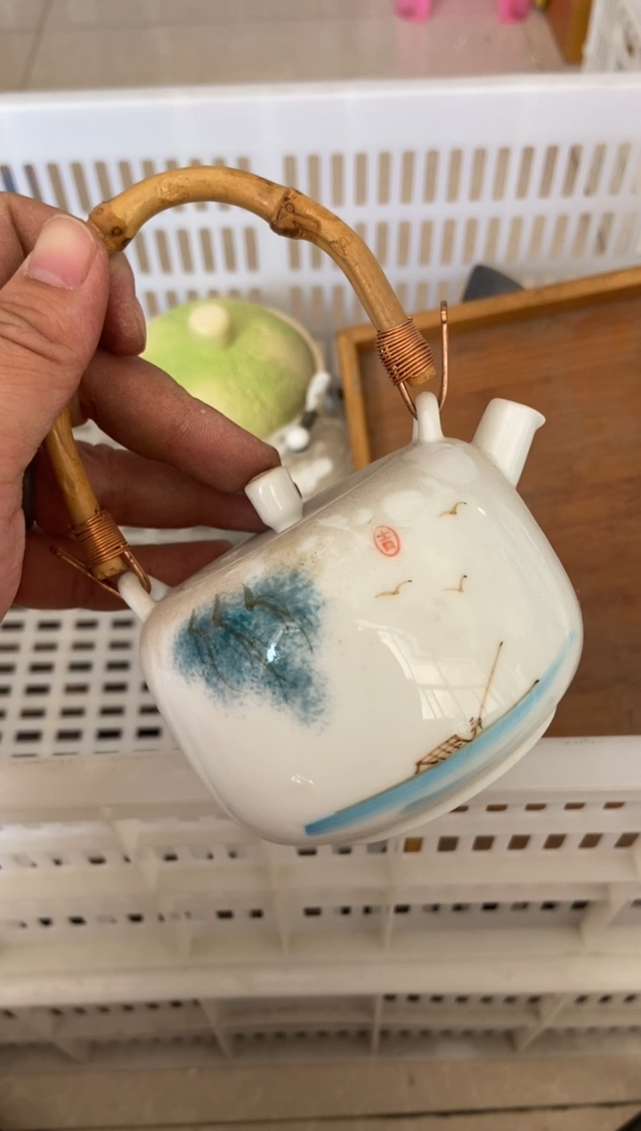杯无运费险有瑕疵的摄影的产品有使用过的痕迹有点脏介意勿拍