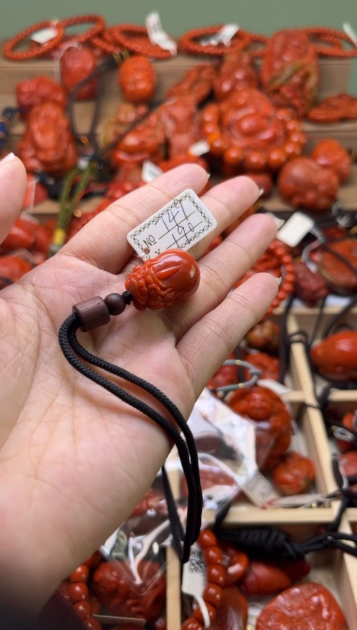 【闪购商品】南红玛瑙珠宝奇石未镶嵌749