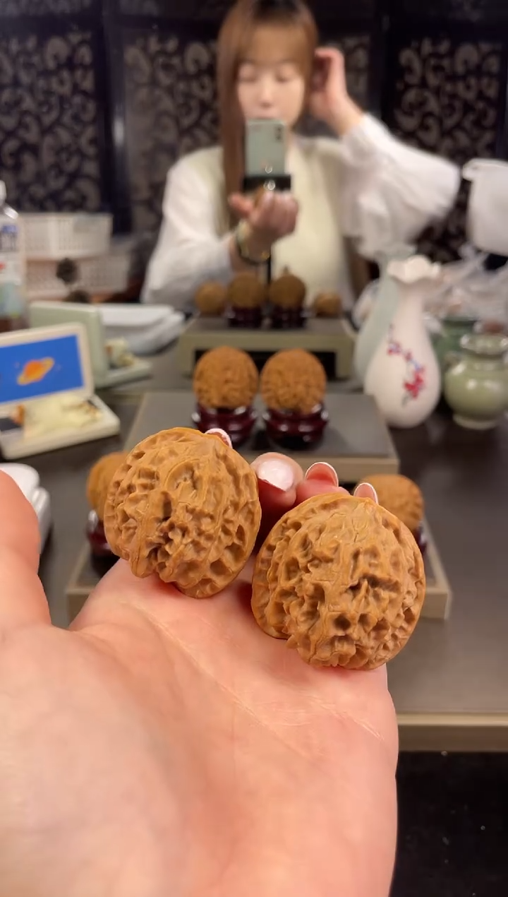 【闪购商品】文玩核桃把件苹果园39尺-9