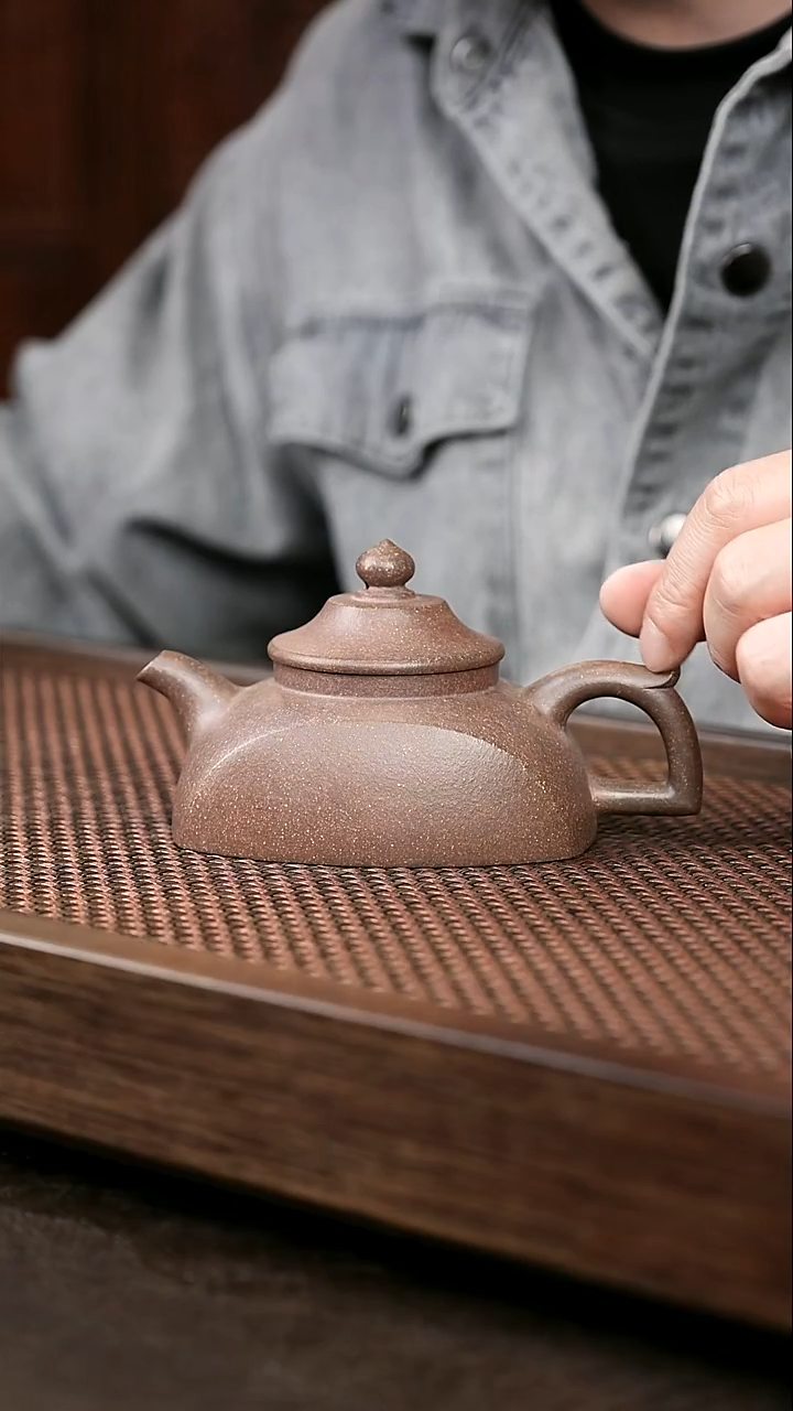 茶壶紫砂钟**远岩中泥笠瓦